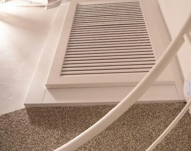 Nine Hriszí Aktí Haniá